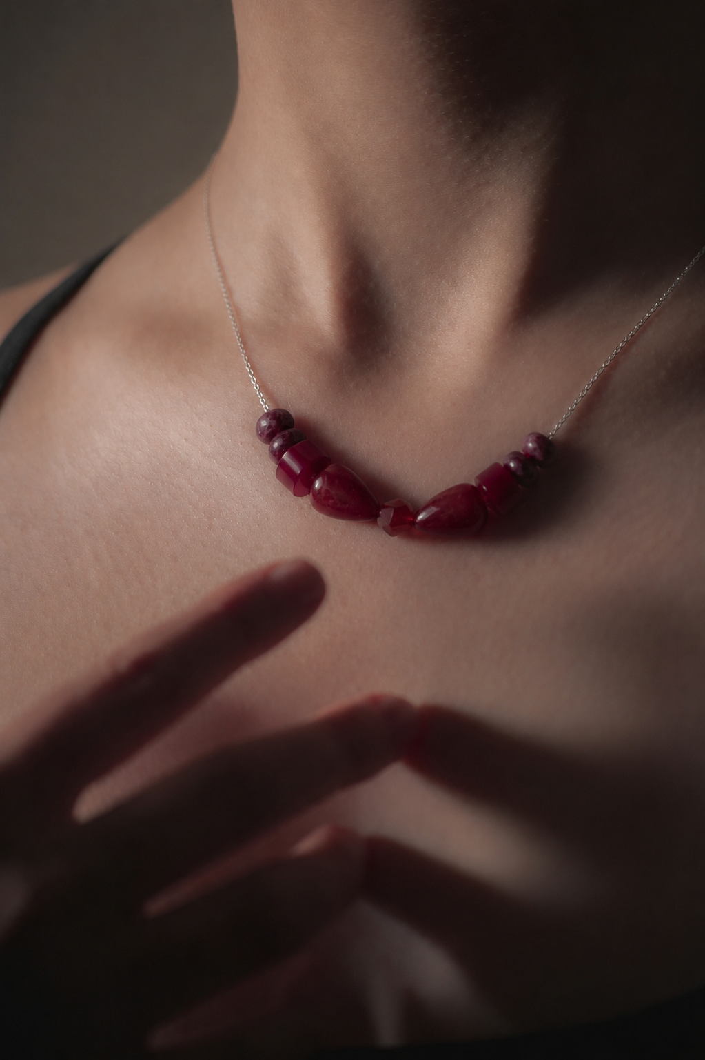 Colier din argint 925 cu agate, carneol şi jad | Crimson Muse