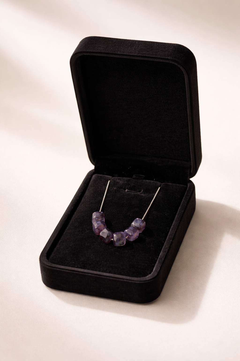 Colier 'Nocturnă Regală'