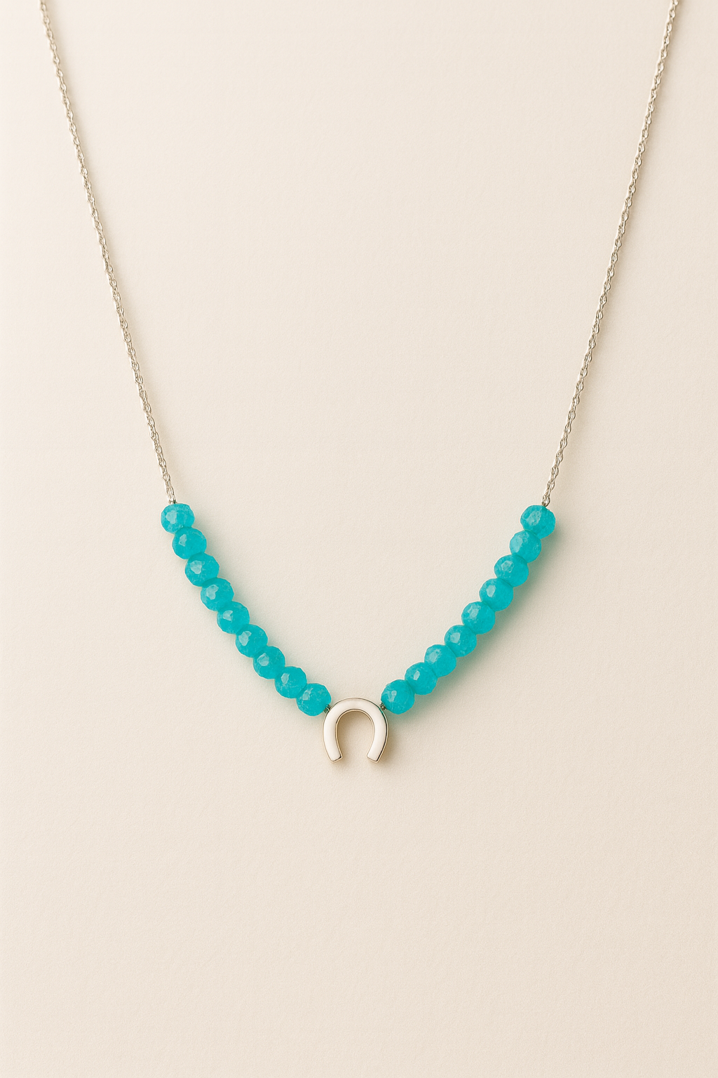 Colier 'Amuletă de Azur'