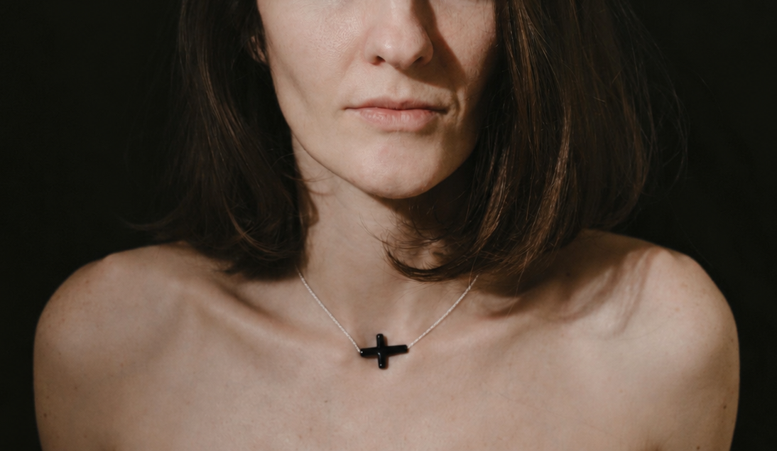 Colier din argint 925 cu crucifix din onix | Nox Aurea