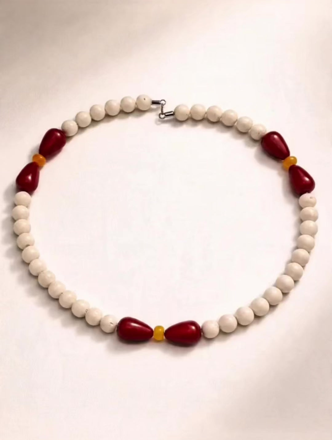 Choker din argint 925 cu coral si jad | Petalia