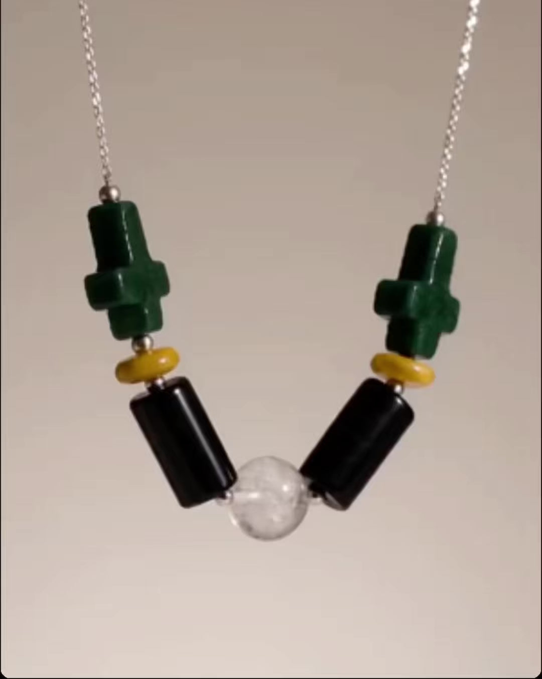 Colier din argint 925 cu cristal de stâncǎ şi jad | Axis